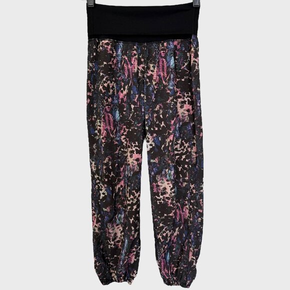 Lululemon Om Jogger Pant Floral Multicolor Women's Size 2 Commuter Activewear - Picture 1 of 9